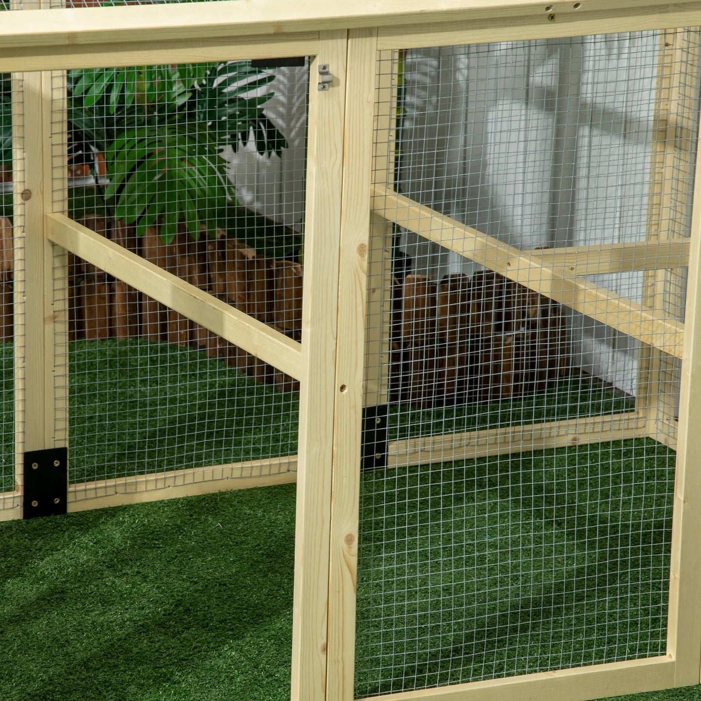 Poulailler 140 x 88,5 x 106 en bois de sapin