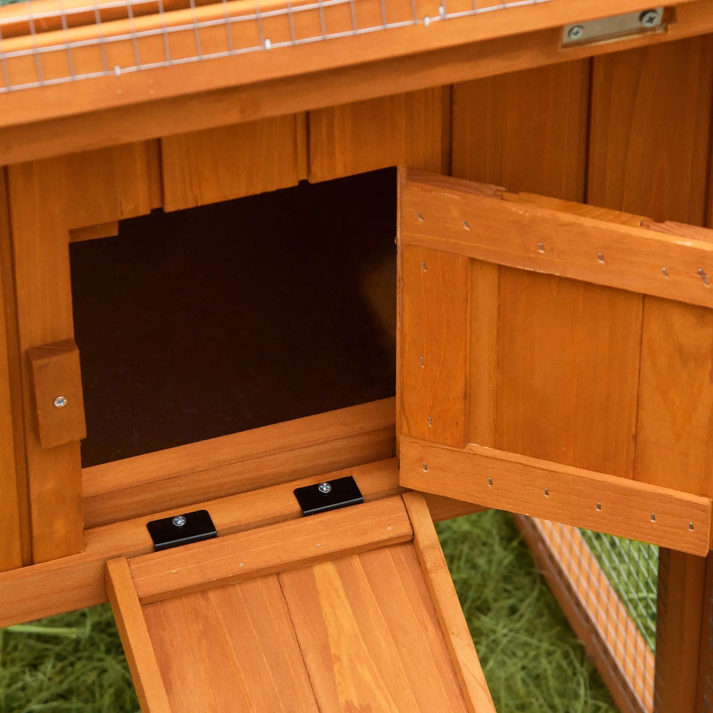 Clapier pour lapins & rongeurs en bois de pin